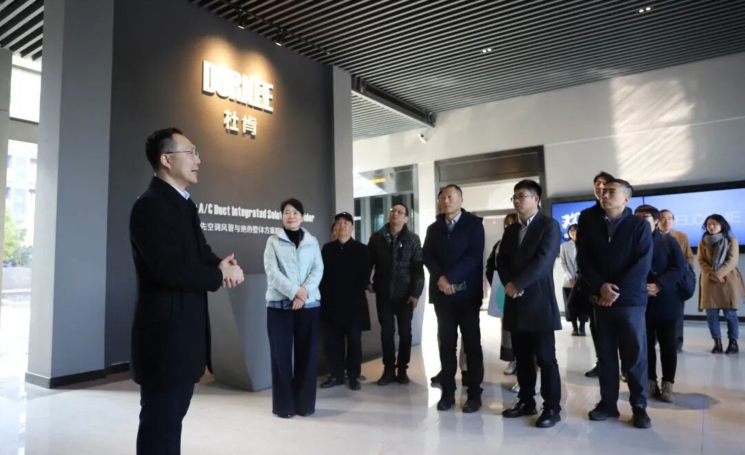 米乐YY易游集团金海丰先生做外商企业做解说决